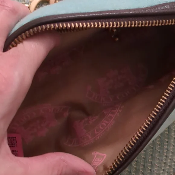 VINTAGE JUICY COUTURE TOOTSIE ROLL BARREL BAG! - Picture 14 of 17